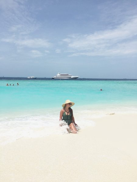 Island beach Maldives Ritrella in background